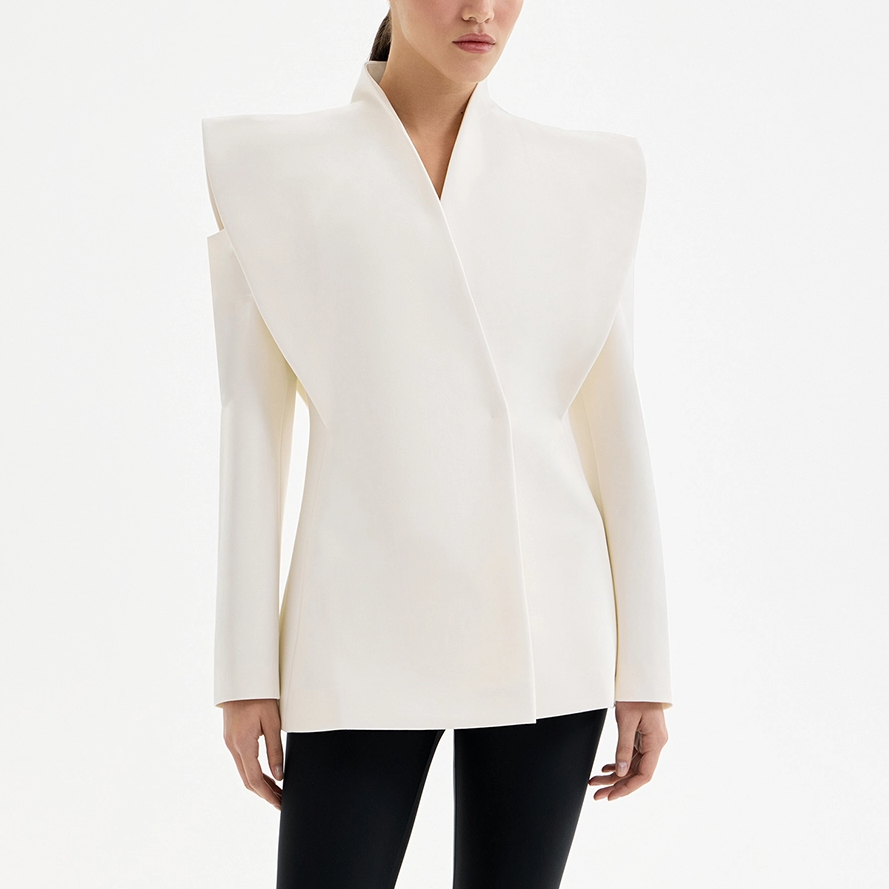 Blazer damski | Strukturalne ramiona, dopasowana sylwetka