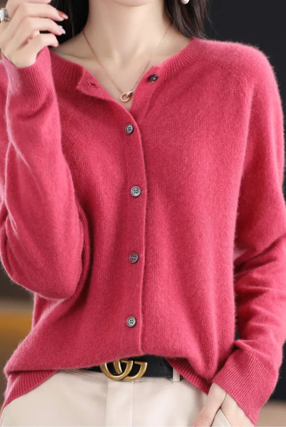 Damski sweter | Zapinany na guziki, okrągły dekolt | Zima