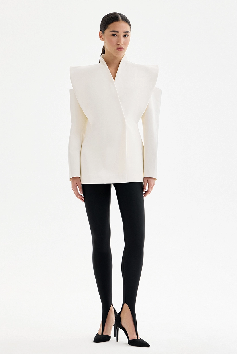 Blazer damski | Strukturalne ramiona, dopasowana sylwetka