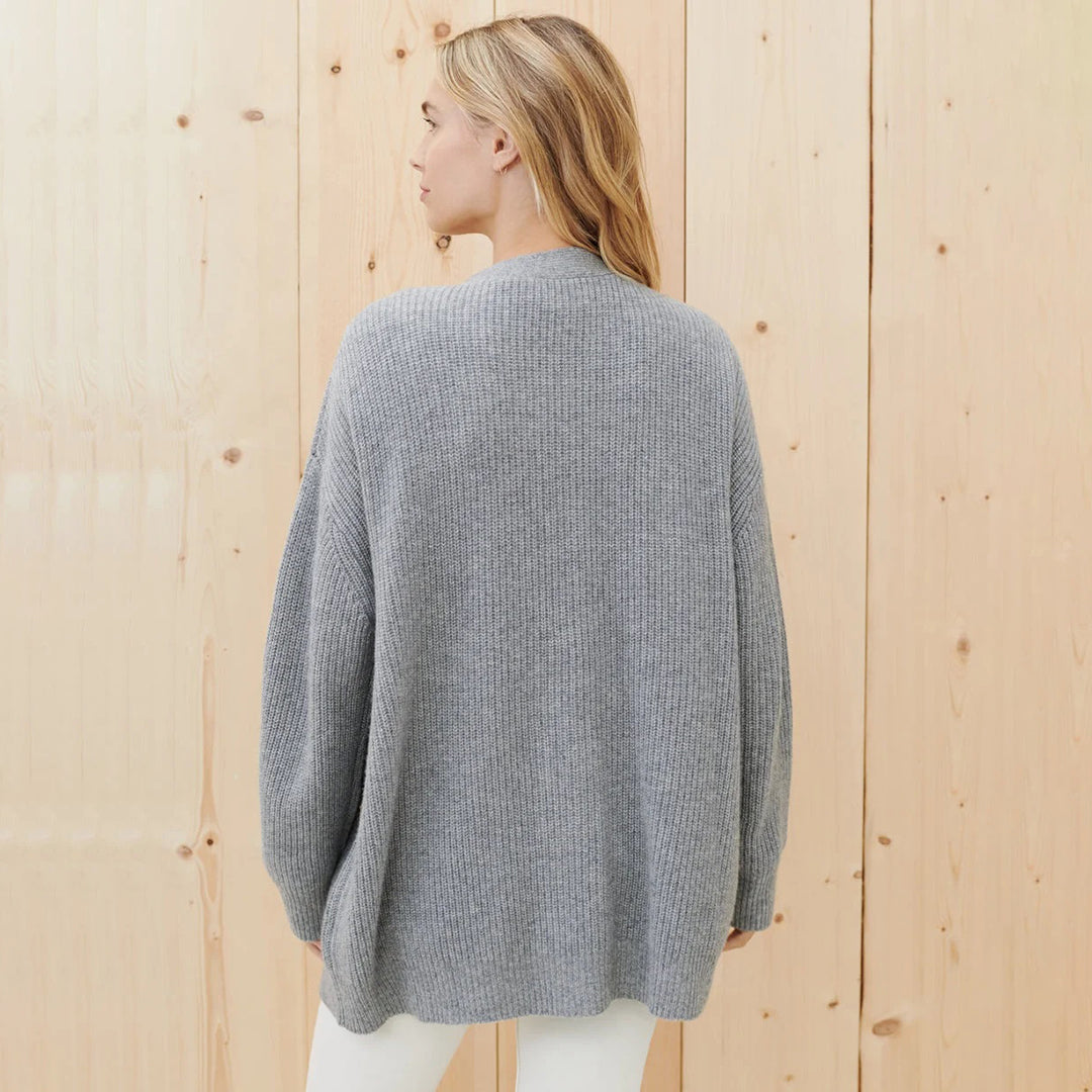 Damski kaszmirowy kardigan oversize w luźnym minimalistycznym fasonie