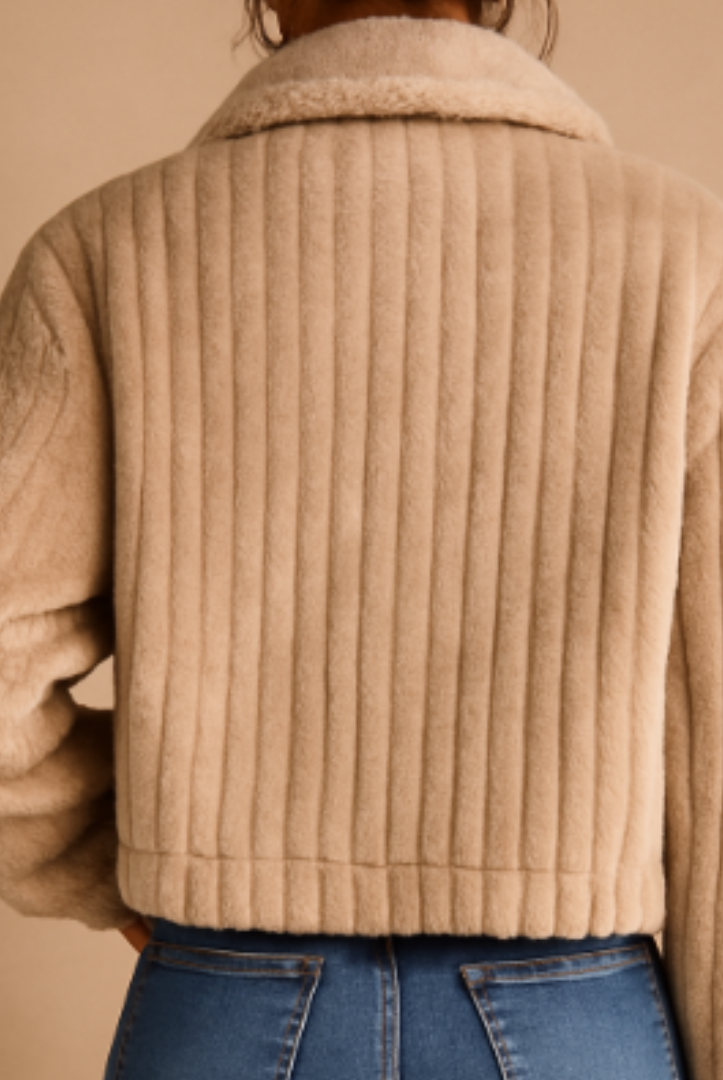 Sweter rozpinany | Miękka tekstura teddy, krótki krój