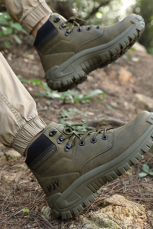 Męskie wysokie buty trekkingowe - antypoślizgowe - do pracy na zewnątrz
