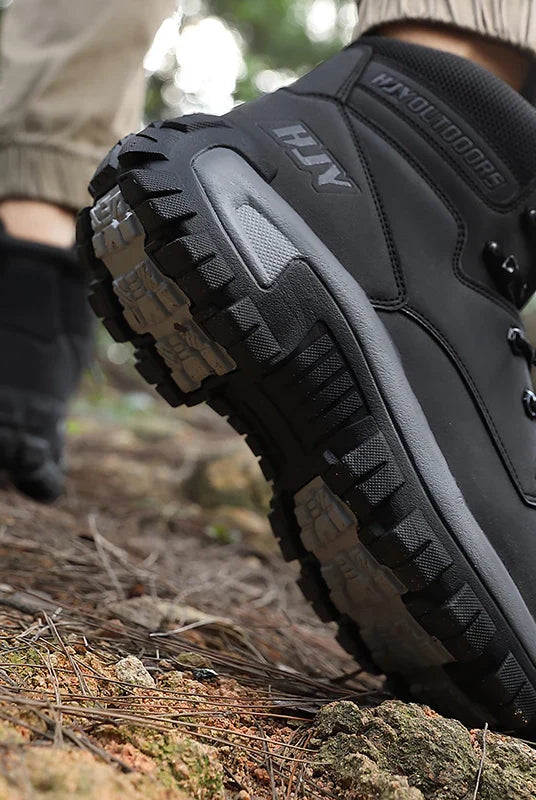 Męskie wysokie buty trekkingowe - antypoślizgowe - do pracy na zewnątrz