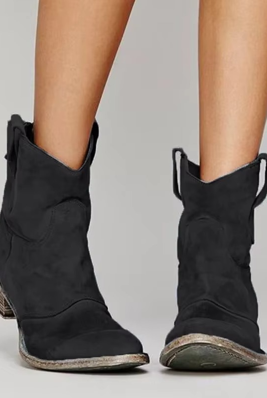 Buty damskie na obcasie | Zachodnie, spiczaste, bez sznurówek