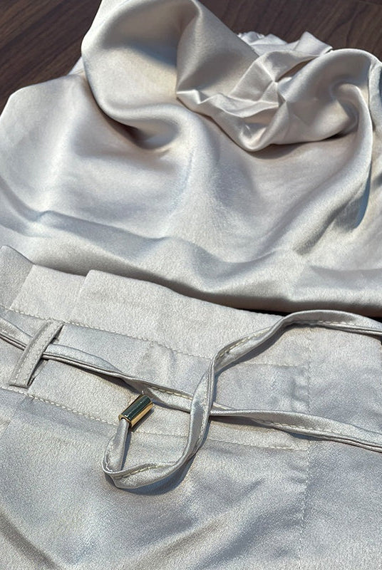 Dwuczęściowy Satynowy Komplet | Halter Top i Szerokie Spodnie
