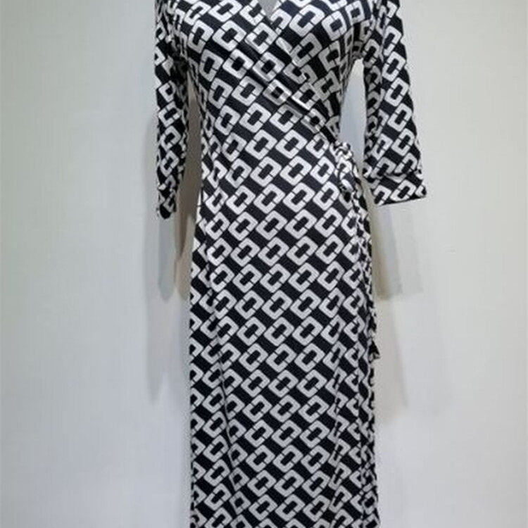 Graficzna sukienka z kopertowym dekoltem - vivano - warszawa