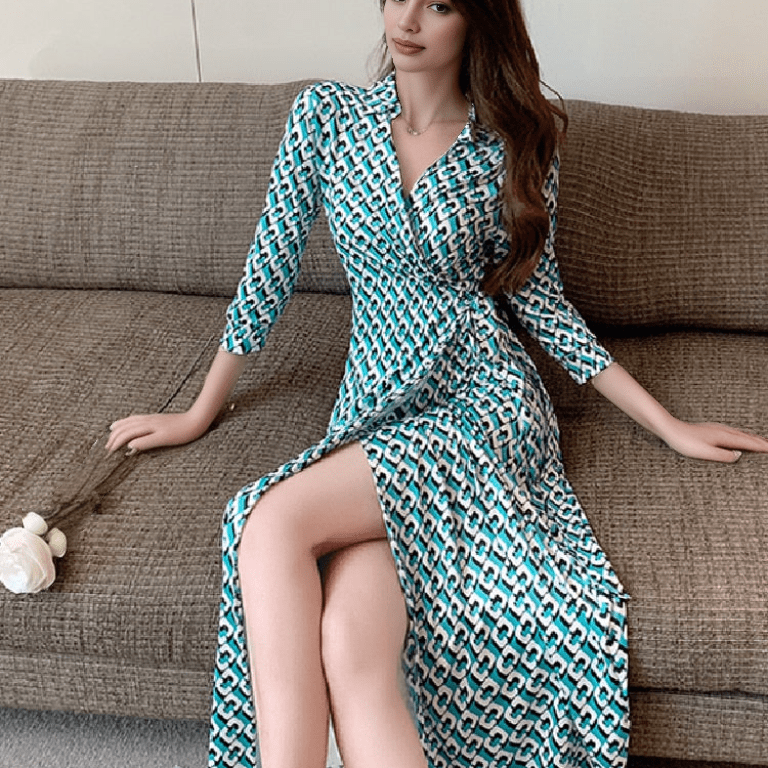 Graficzna sukienka z kopertowym dekoltem - vivano - warszawa