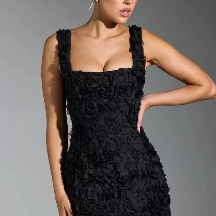 Krótka sukienka z trójwymiarowymi kwiatami – elegancka i romantyczna - vivano - warszawa