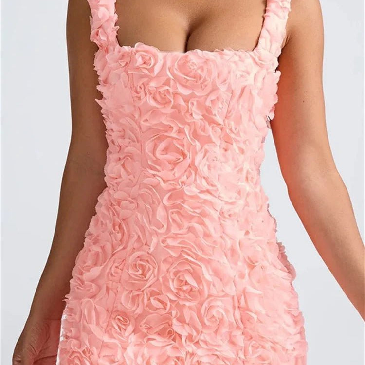 Krótka sukienka z trójwymiarowymi kwiatami i sznurowaniem z tyłu - vivano - warszawa