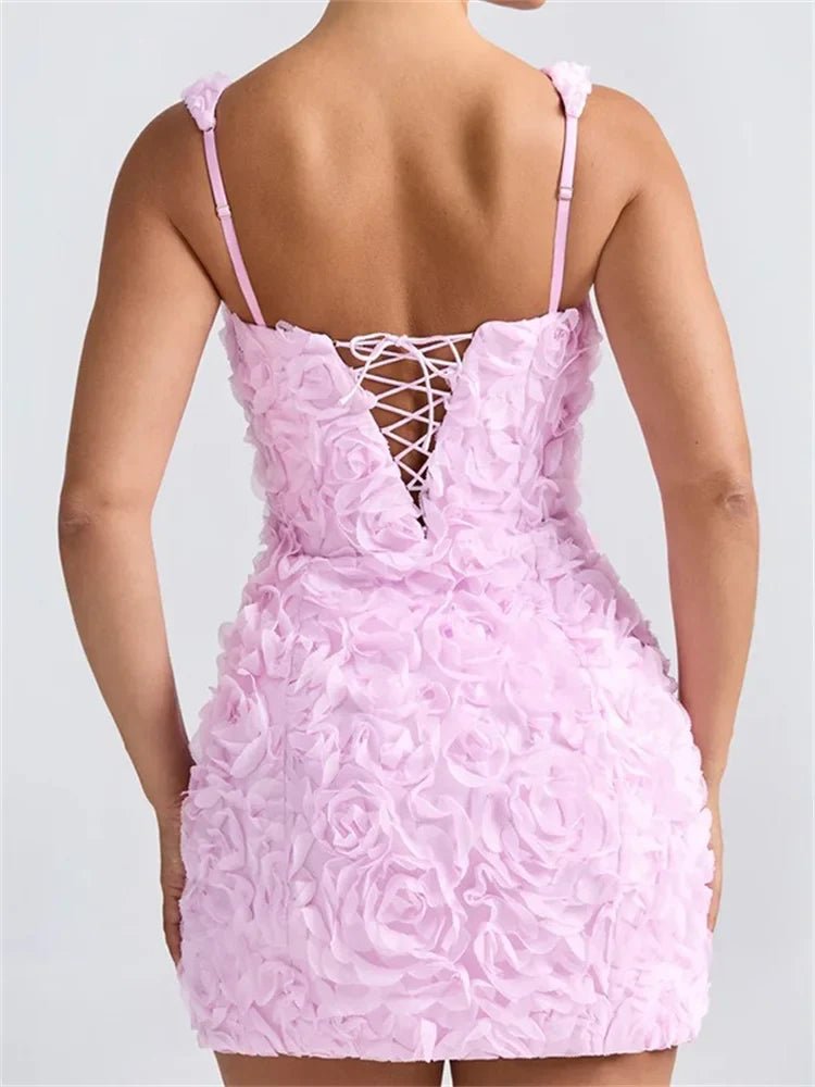 Krótka sukienka z trójwymiarowymi kwiatami i sznurowaniem z tyłu - vivano - warszawa