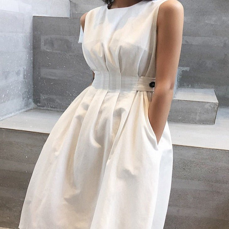 Minimalistyczna sukienka midi bez rękawów - vivano - warszawa