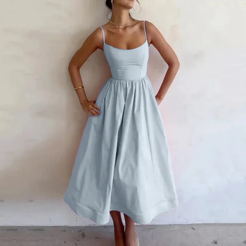 Rozkloszowana sukienka midi na ramiączkach – elegancka i kobieca - vivano - warszawa