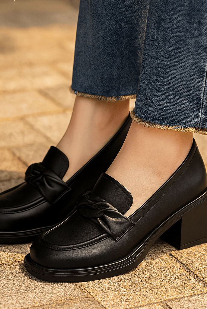 Seraphina – Eleganckie Buty Damskie na Kwadratowym Obcasie - vivano - warszawa