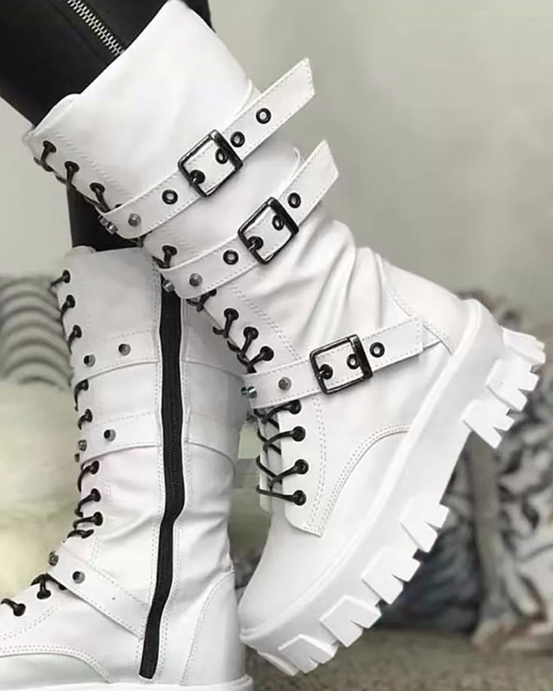 Damskie botki na platformie z ozdobnymi klamrami i zamkiem błyskawicznym