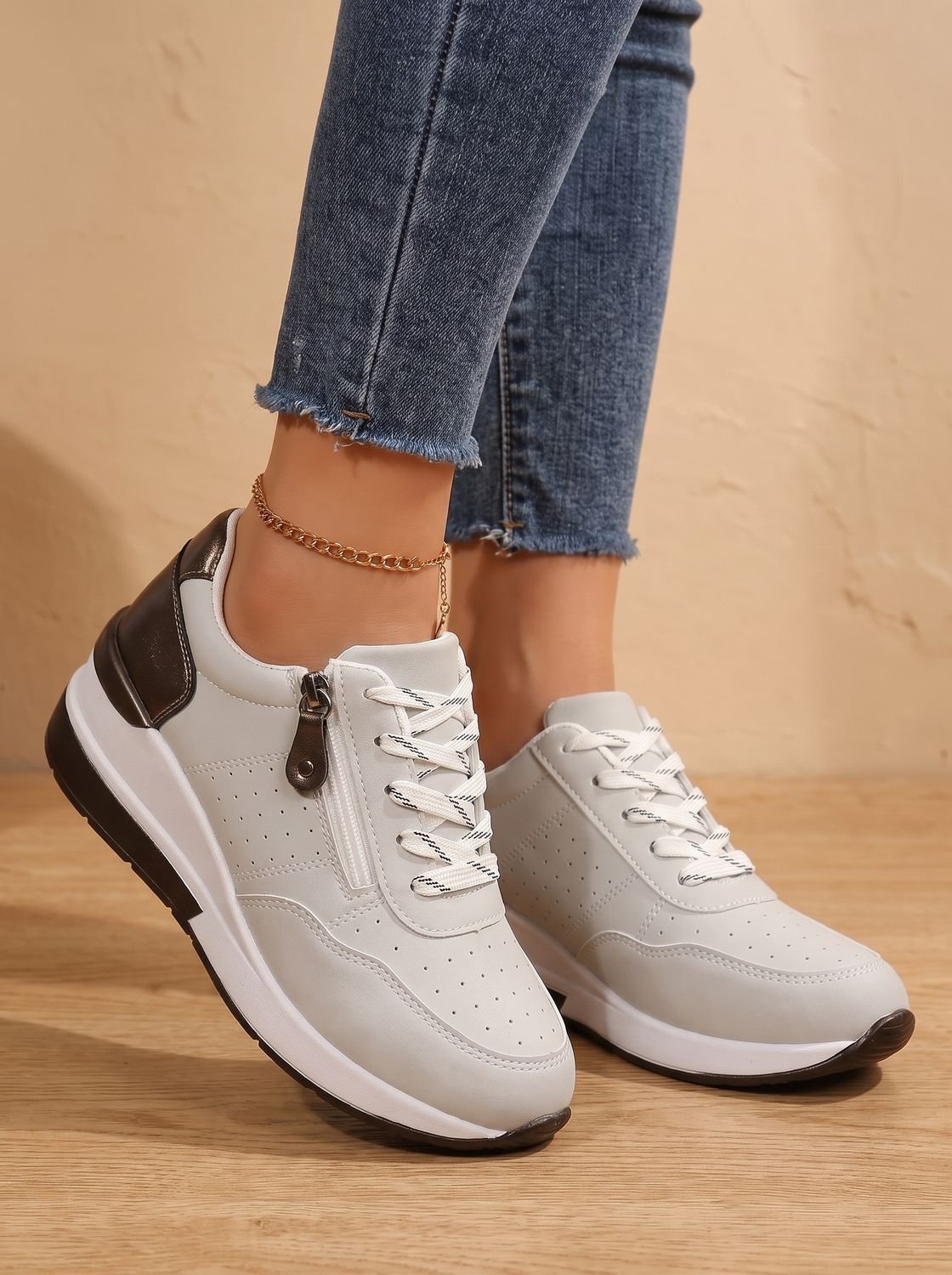 Damskie ortopedyczne sneakersy na koturnie sznurowane z zamkiem bocznym