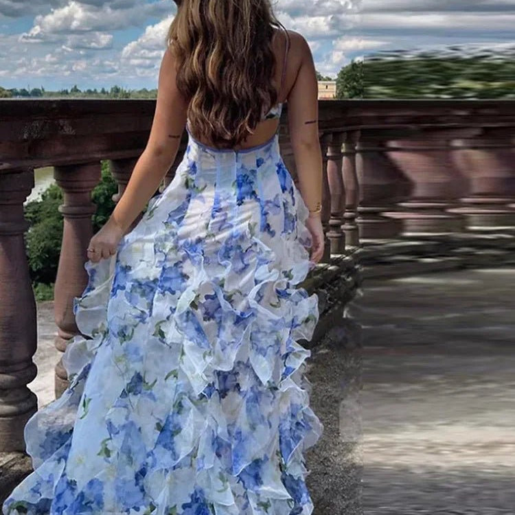 Zwiewna długa sukienka z falbanami i cienkimi ramiączkami - vivano - warszawa