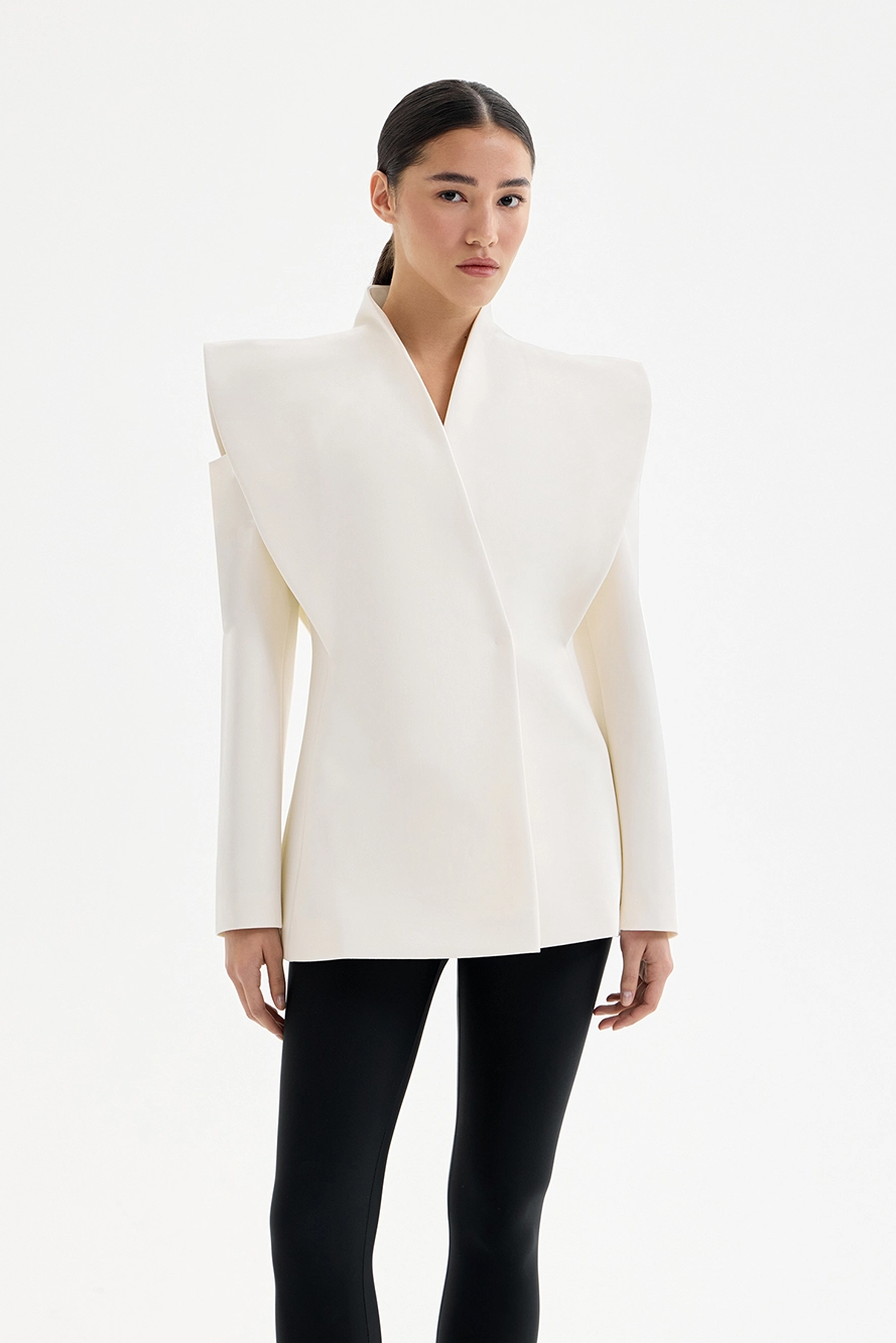 Blazer damski | Strukturalne ramiona, dopasowana sylwetka