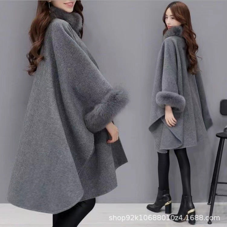 Płaszcz Damski | Fason Peleryna | Elegancki Krój Plus Size