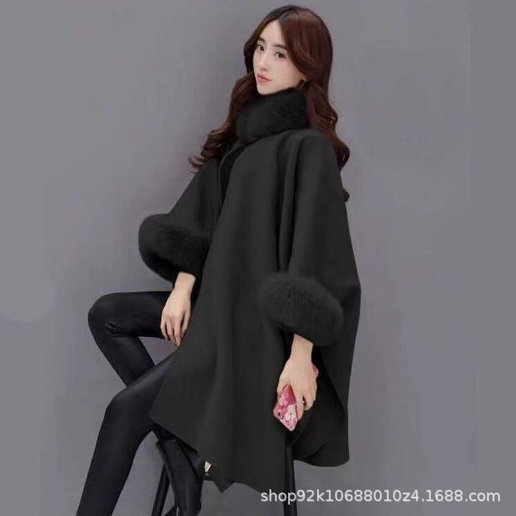 Płaszcz Damski | Fason Peleryna | Elegancki Krój Plus Size