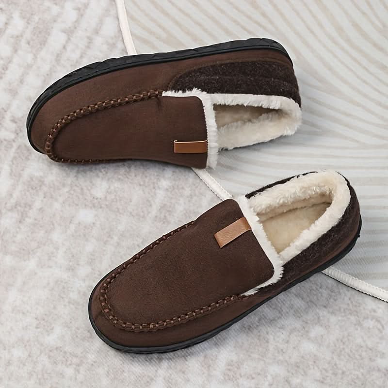 Męskie kapcie wełniane loafer w klasycznym kroju do użytku domowego