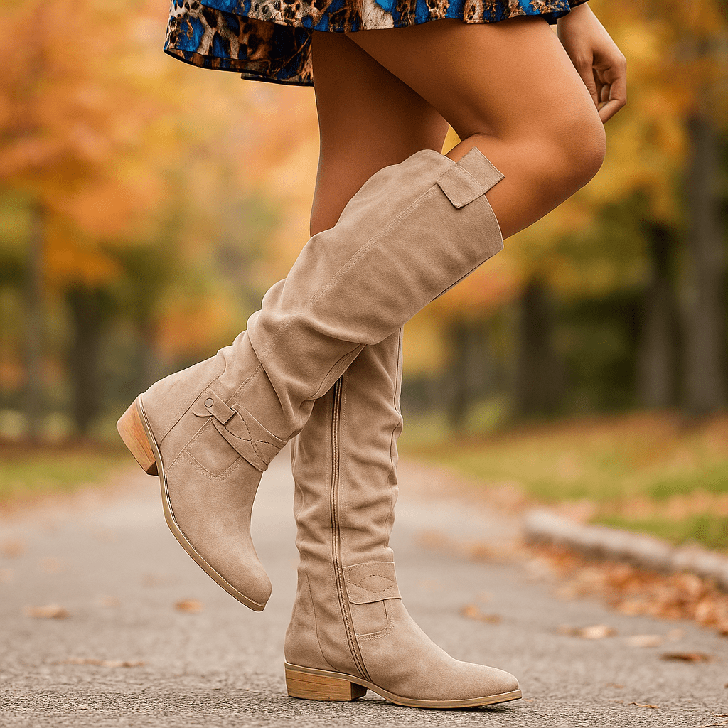 Damskie Kozaki - Zamszowe Wykończenie - Niski Obcas - Okrągły Nos - Zapięcie Z Boku - Detal Z Klamrą - vivano - warszawa